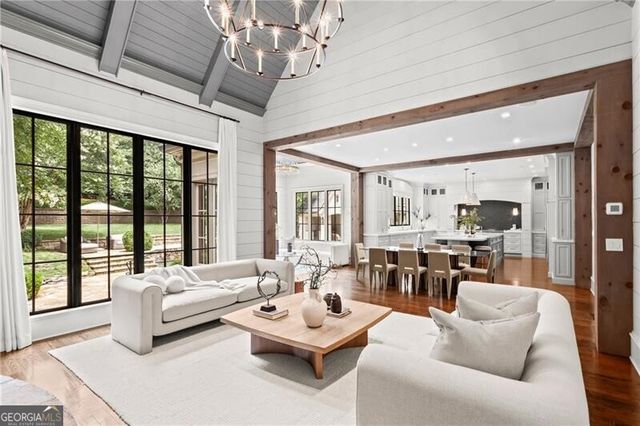 4211 Whitestone Place, Atlanta, GA 30327