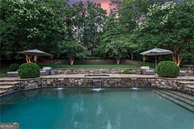 4211 Whitestone Place, Atlanta, GA 30327