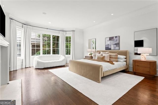 4211 Whitestone Place, Atlanta, GA 30327