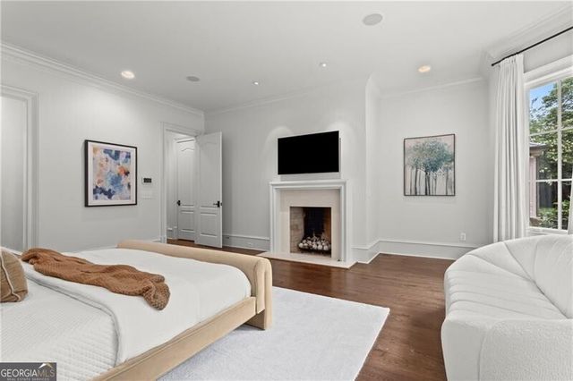4211 Whitestone Place, Atlanta, GA 30327