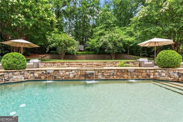 4211 Whitestone Place, Atlanta, GA 30327