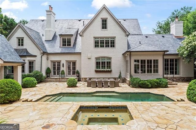 4211 Whitestone Place, Atlanta, GA 30327