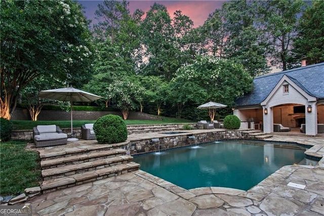 4211 Whitestone Place, Atlanta, GA 30327
