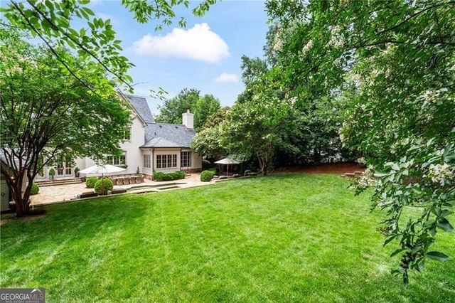 4211 Whitestone Place, Atlanta, GA 30327