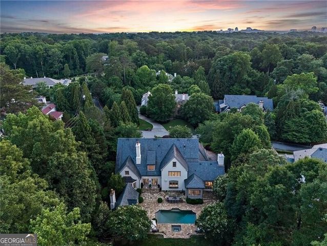 4211 Whitestone Place, Atlanta, GA 30327