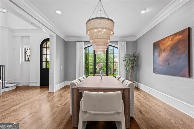 4211 Whitestone Place, Atlanta, GA 30327