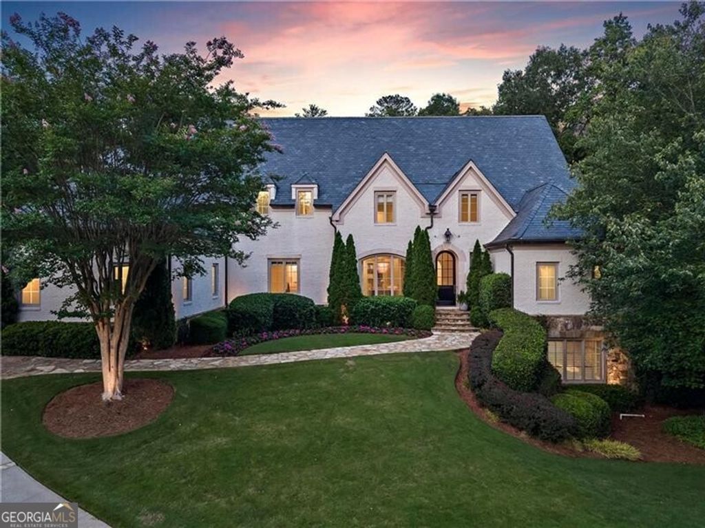 4211 Whitestone Place, Atlanta, GA 30327