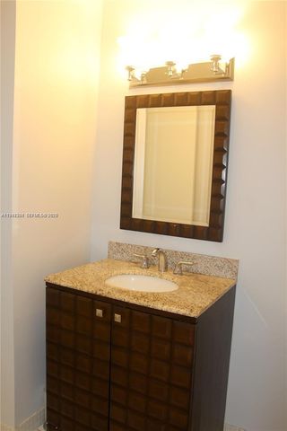 9015 SW 138th St 30-2, Miami, FL 33176