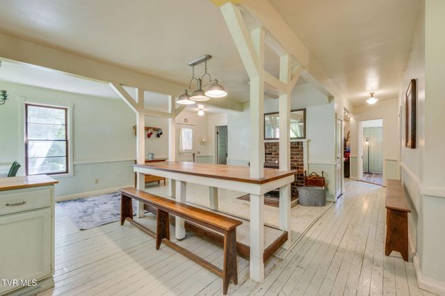 1355 Jackson Hollow Road, Mosheim, TN 37818