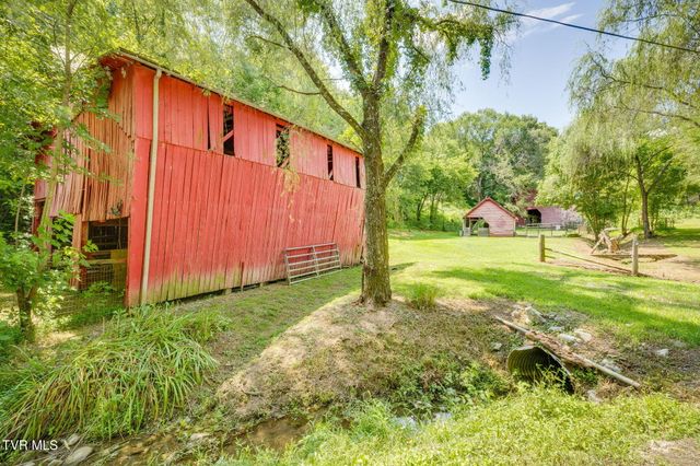 1355 Jackson Hollow Road, Mosheim, TN 37818