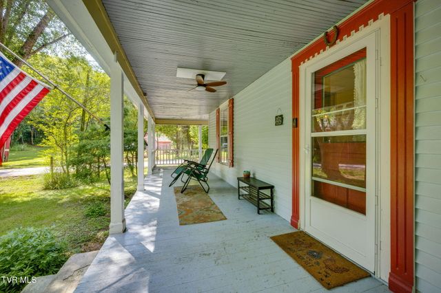 1355 Jackson Hollow Road, Mosheim, TN 37818