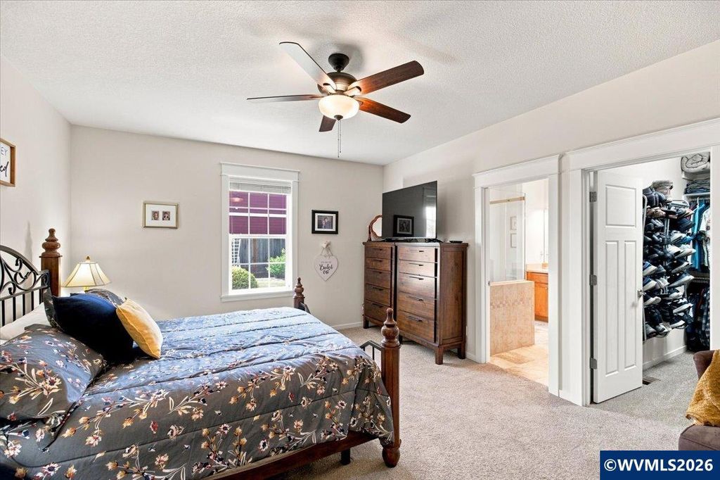 Image 21 of property listing at 1169 SE Academy St, Dallas, OR 97338