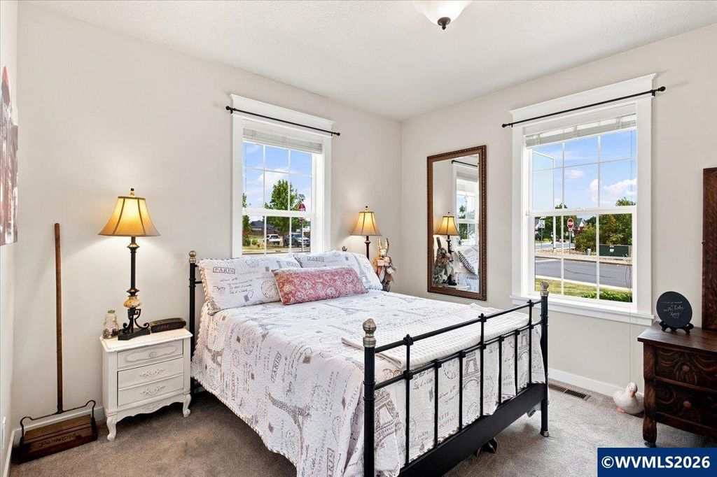 Image 28 of property listing at 1169 SE Academy St, Dallas, OR 97338