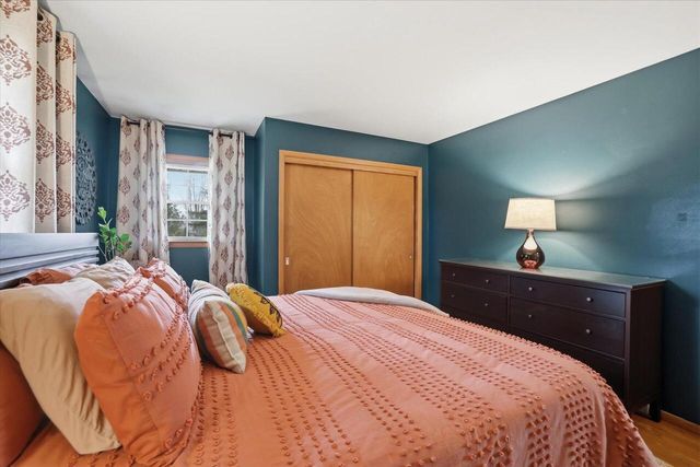 N64W15472 Sunny Dale DRIVE, Menomonee Falls, WI 53051