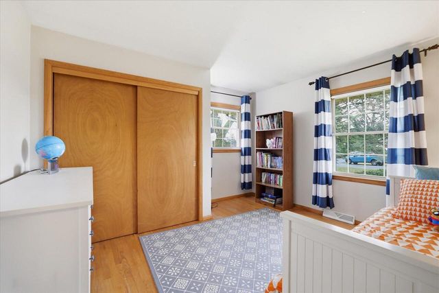 N64W15472 Sunny Dale DRIVE, Menomonee Falls, WI 53051
