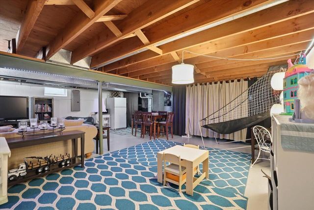 N64W15472 Sunny Dale DRIVE, Menomonee Falls, WI 53051
