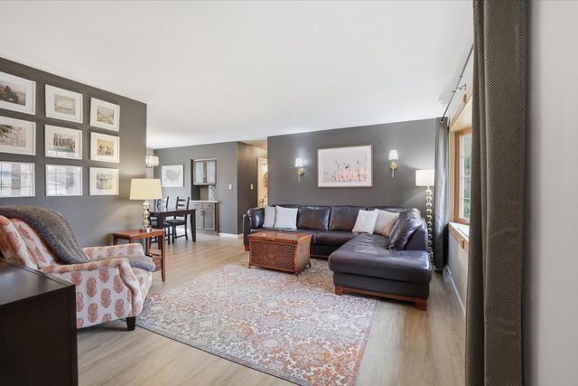N64W15472 Sunny Dale DRIVE, Menomonee Falls, WI 53051