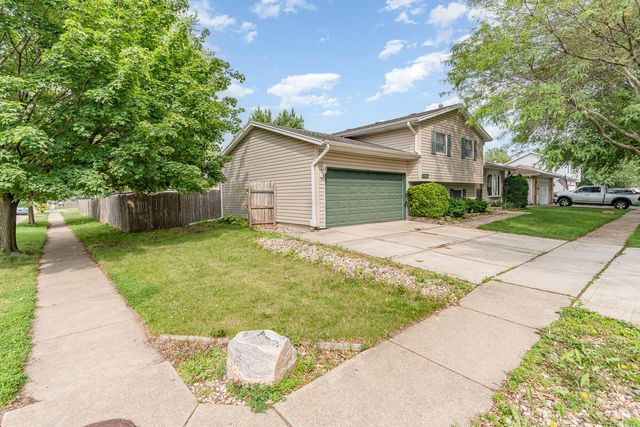 3319 Cathy Drive, Joliet, IL 60431