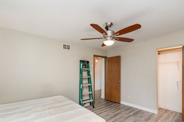 3319 Cathy Drive, Joliet, IL 60431