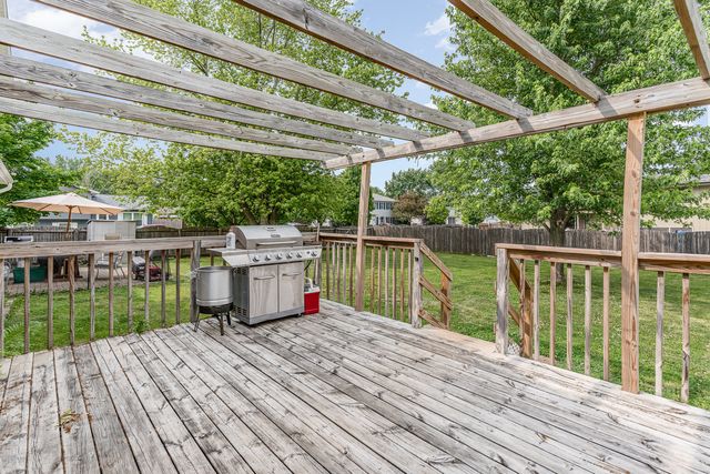 3319 Cathy Drive, Joliet, IL 60431