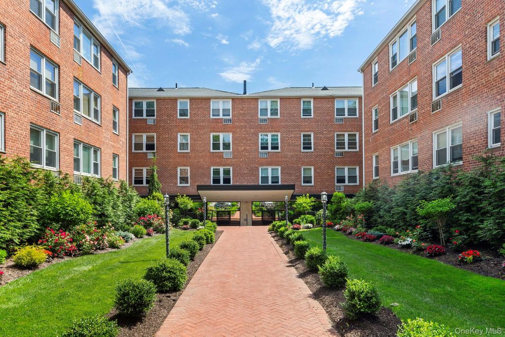 280 Atlantic Avenue 110, East Rockaway, NY 11518 — photo 2