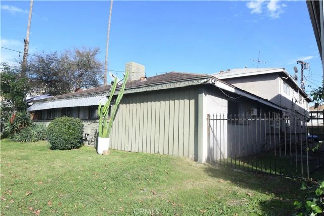 6708 Whitsett Avenue, North Hollywood, CA 91606