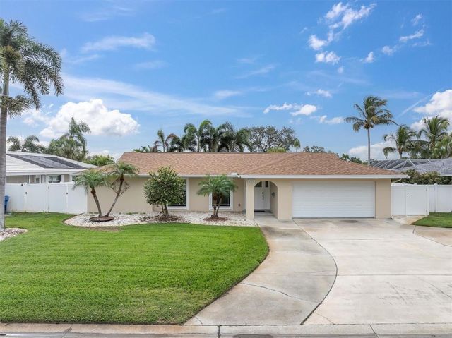 4200 46TH AVENUE S, St Petersburg, FL 33711