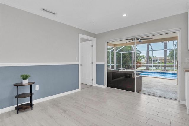 4200 46TH AVENUE S, St Petersburg, FL 33711