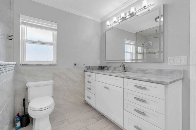 4200 46TH AVENUE S, St Petersburg, FL 33711