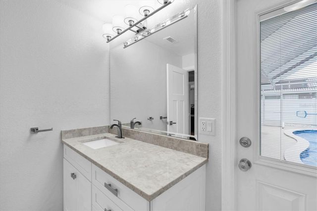 4200 46TH AVENUE S, St Petersburg, FL 33711