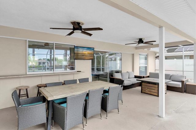 4200 46TH AVENUE S, St Petersburg, FL 33711