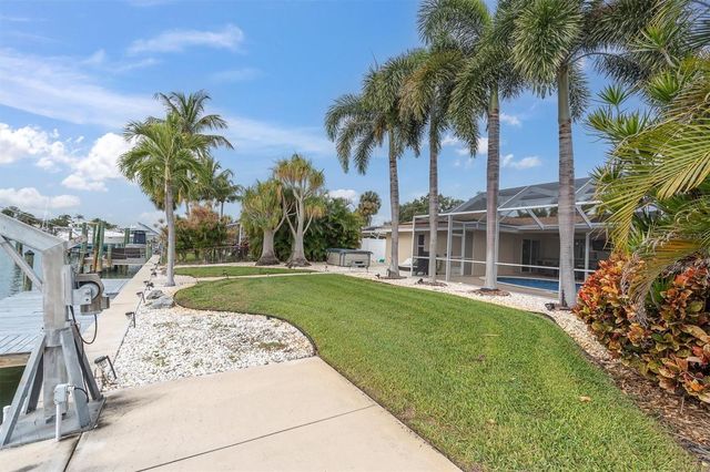 4200 46TH AVENUE S, St Petersburg, FL 33711