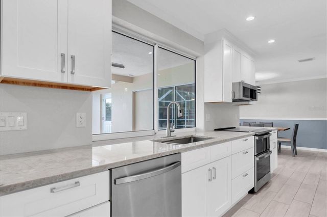 4200 46TH AVENUE S, St Petersburg, FL 33711