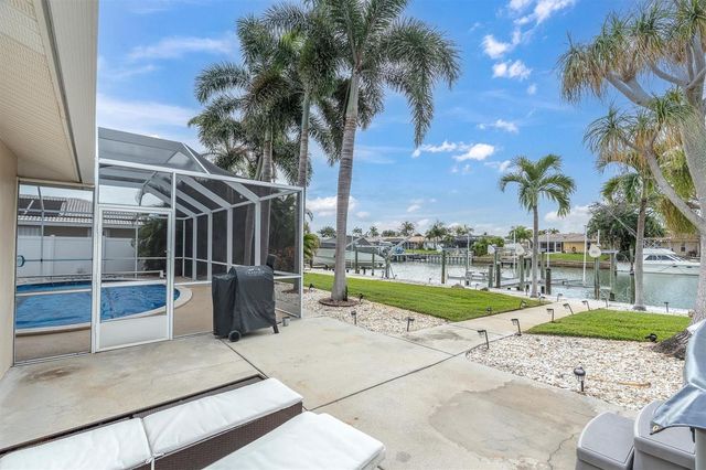 4200 46TH AVENUE S, St Petersburg, FL 33711