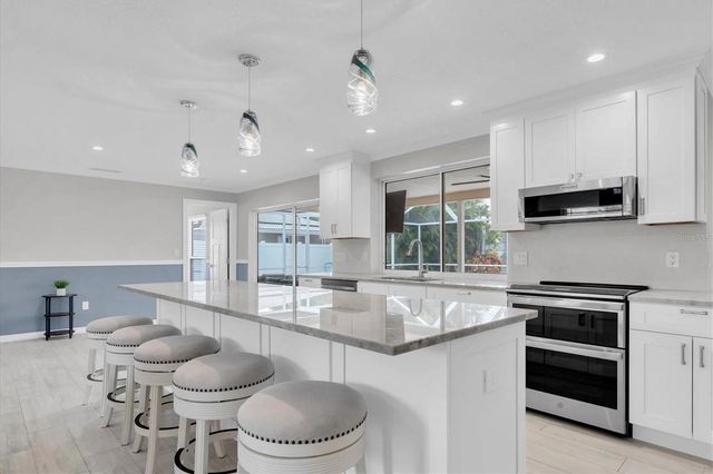 4200 46TH AVENUE S, St Petersburg, FL 33711