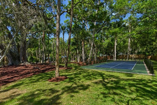 103 Oakview Lane, Isle Of Palms, SC 29451