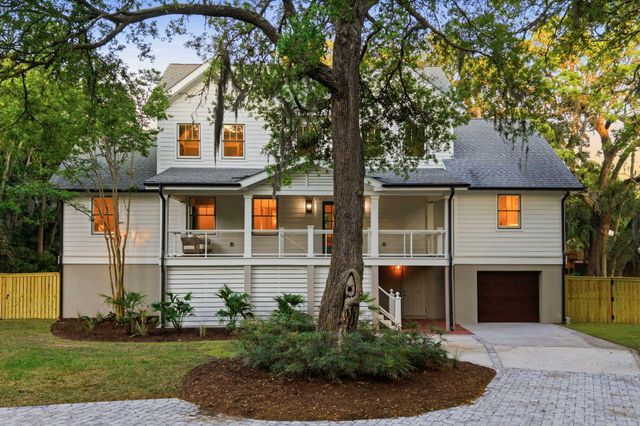 103 Oakview Lane, Isle Of Palms, SC 29451