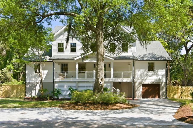 103 Oakview Lane, Isle Of Palms, SC 29451