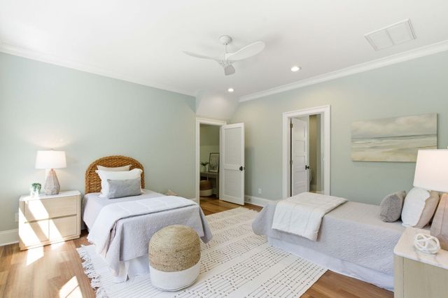 103 Oakview Lane, Isle Of Palms, SC 29451