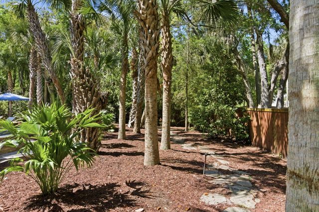 103 Oakview Lane, Isle Of Palms, SC 29451