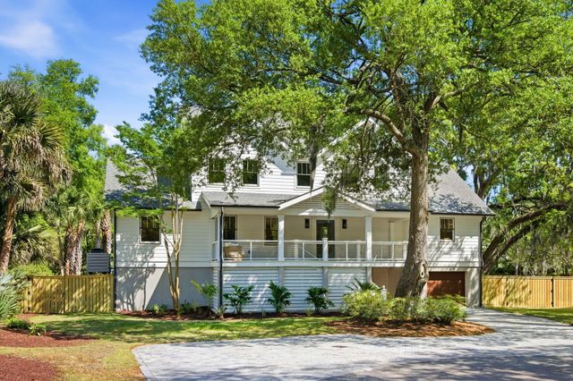 103 Oakview Lane, Isle Of Palms, SC 29451