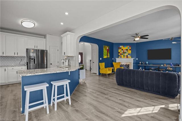 813 Queensbury LN, Williamsburg, VA 23185