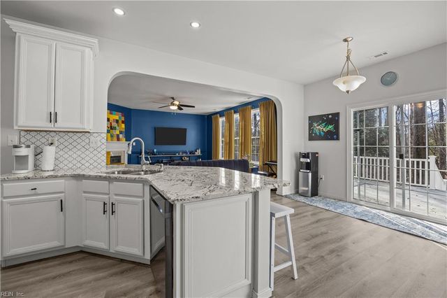 813 Queensbury LN, Williamsburg, VA 23185