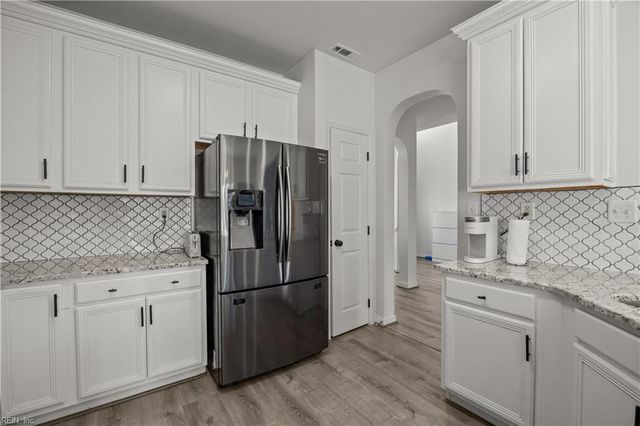 813 Queensbury LN, Williamsburg, VA 23185