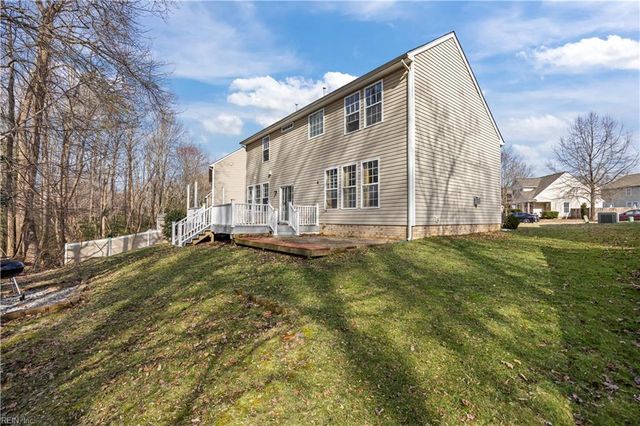 813 Queensbury LN, Williamsburg, VA 23185