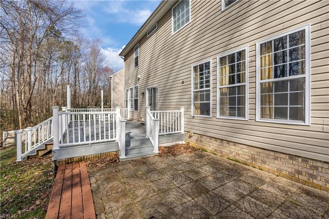 813 Queensbury LN, Williamsburg, VA 23185