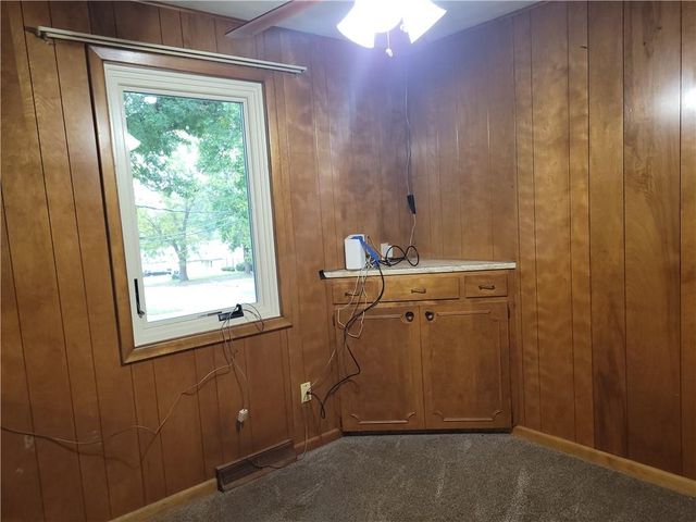 2000 S Vermont Avenue, Independence, MO 64052