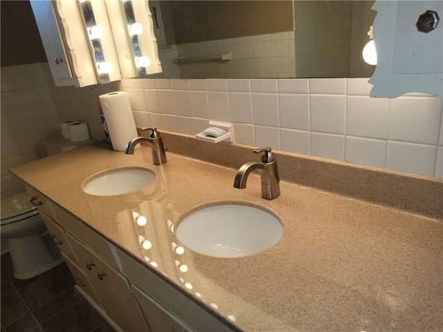 2000 S Vermont Avenue, Independence, MO 64052