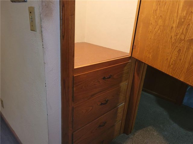 2000 S Vermont Avenue, Independence, MO 64052