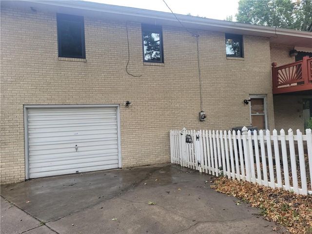 2000 S Vermont Avenue, Independence, MO 64052